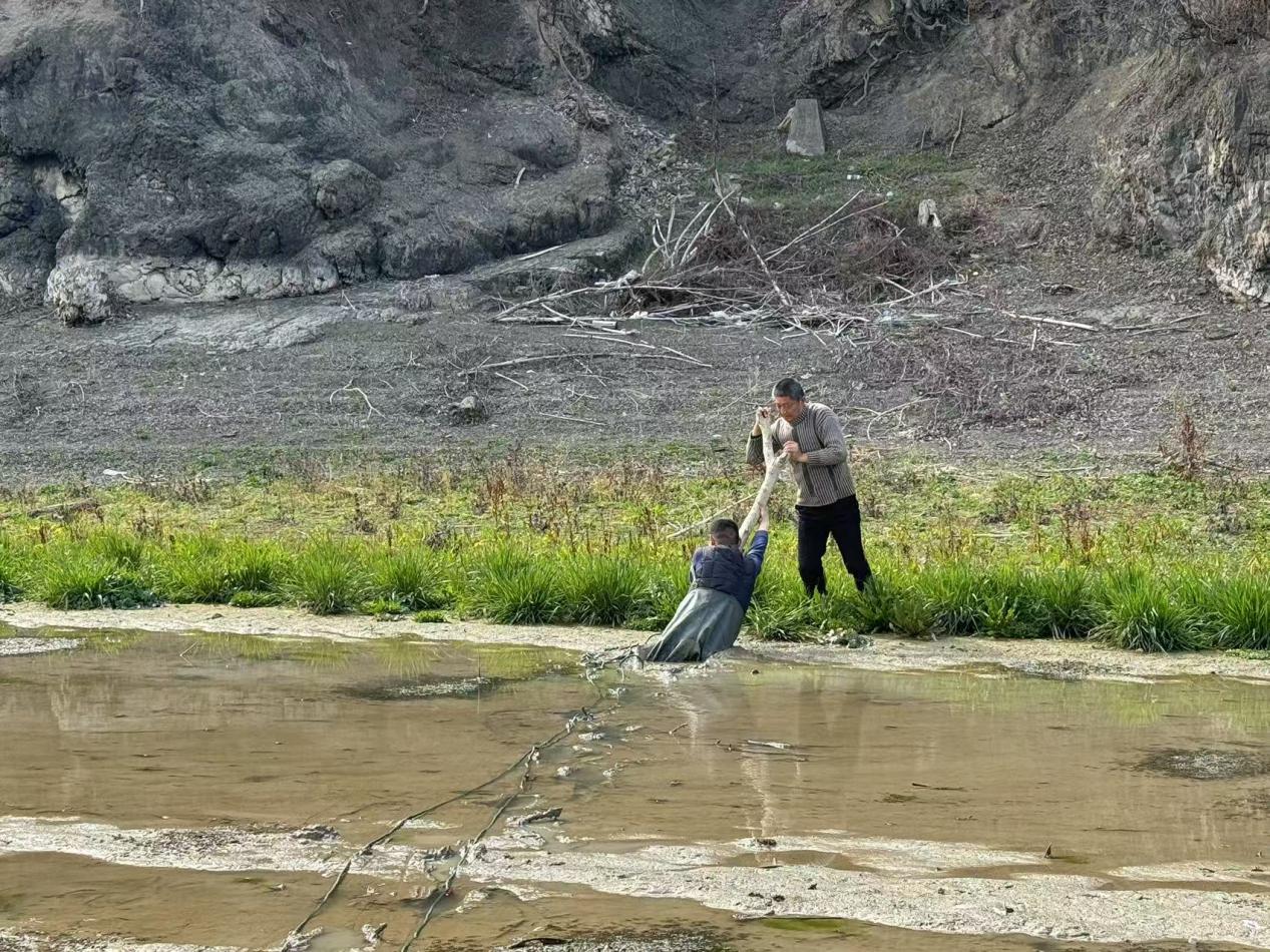 3水库淤积测量.jpg 电竞游戏