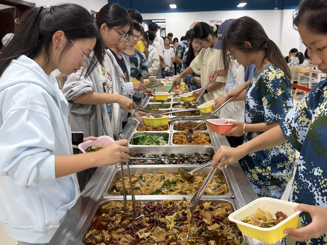 5f644907-f46c-4066-bc06-6af5bdf57ae2.png 电竞游戏