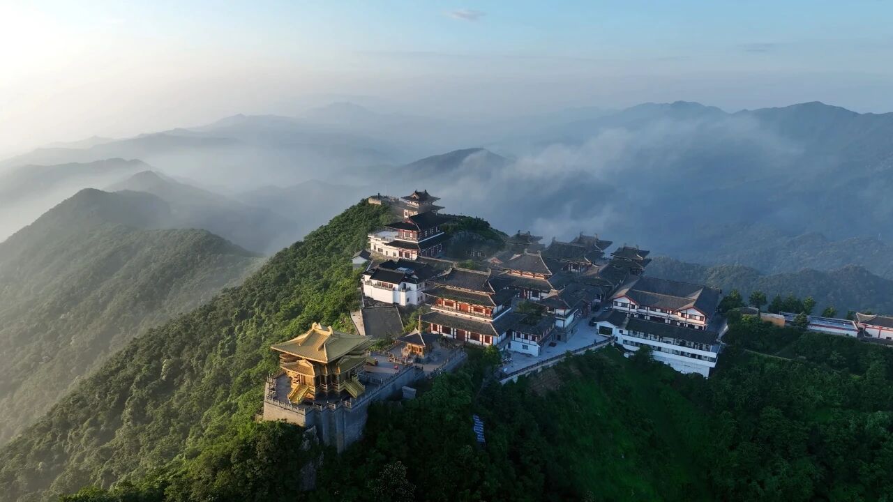 89c74438b52c0c1883f3c1958204fe63.jpg 电竞游戏