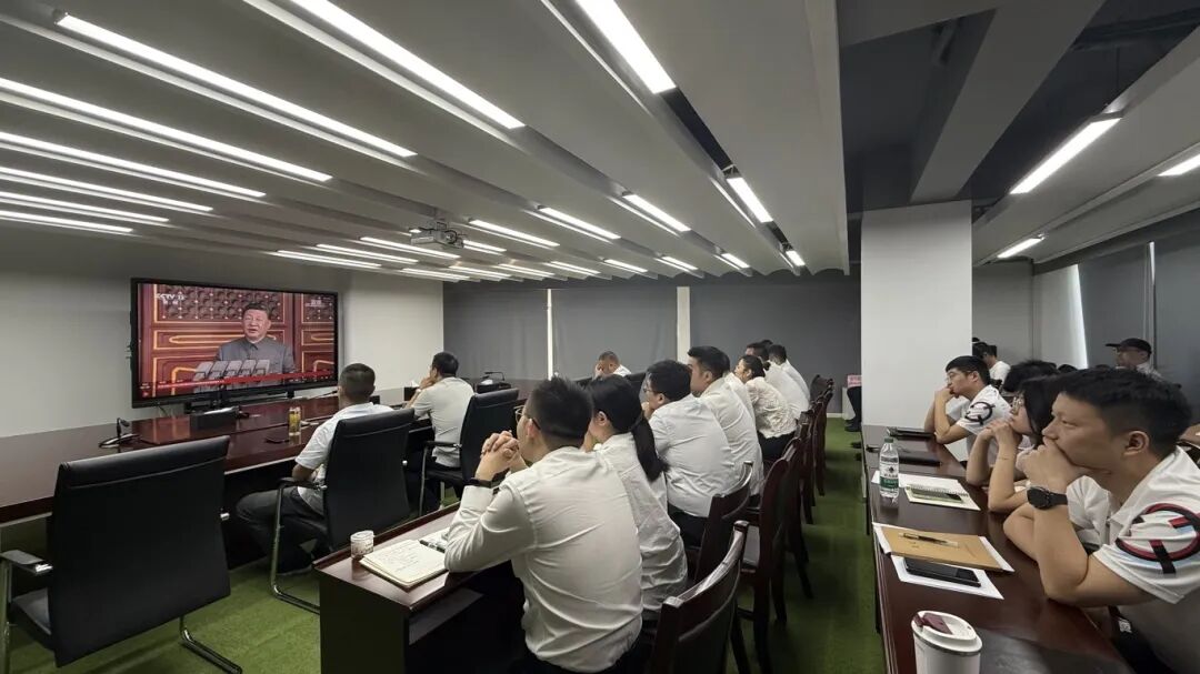 7036e76618621d4abb58ab5e9c0d613c.jpg 电竞游戏