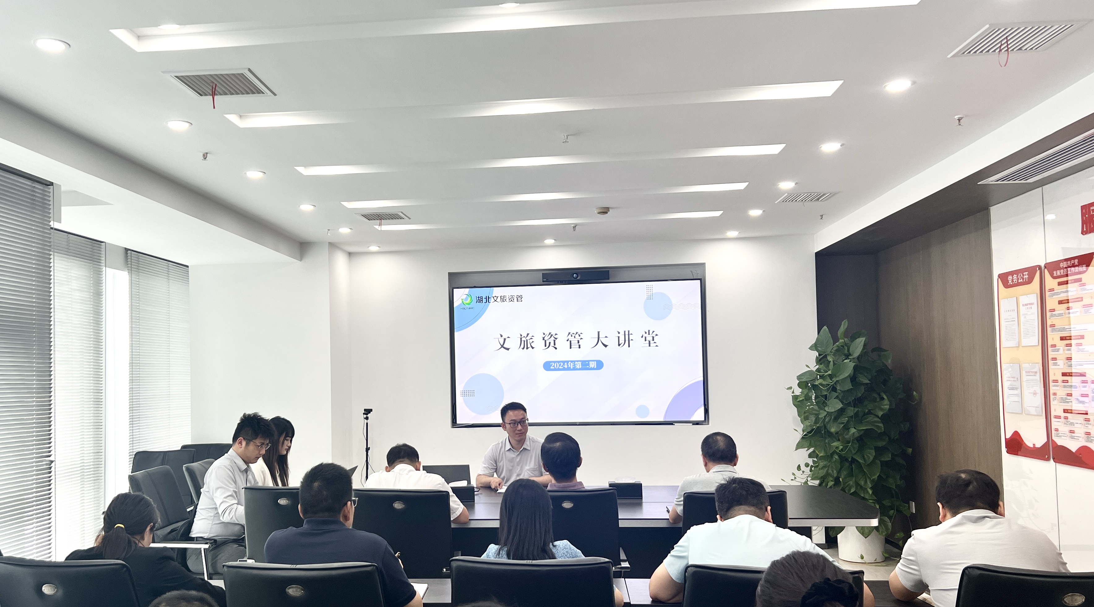 1.jpg 电竞游戏